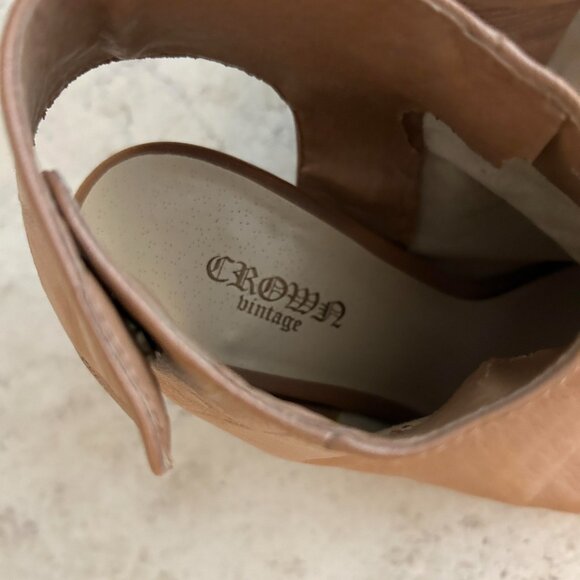 Crown Vintage Peep Toe, stack heel slingback booties size 6 - Picture 5 of 5